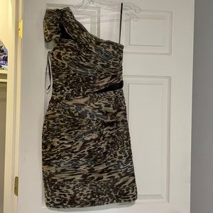 Cache Leopard print with one shoulder and mesh